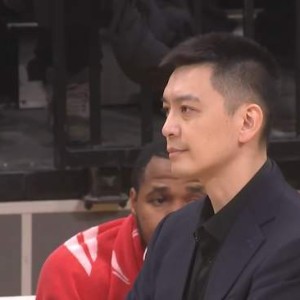 开云在线-6战输5场！四冠王彻底沉沦，季后赛前景岌岌可危，杨鸣还留有一手